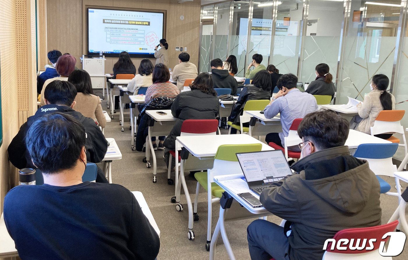 청년창농타운 청년농업인 교육 모습.&#40;전남농업기술원 제공&#41; 2024.4.19/뉴스1