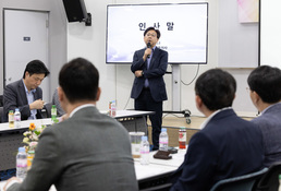 축사 하는 이영섭 뉴스1 대표