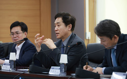 긴급 금융시장 점검회의 주재하는 김주현 금융위원장