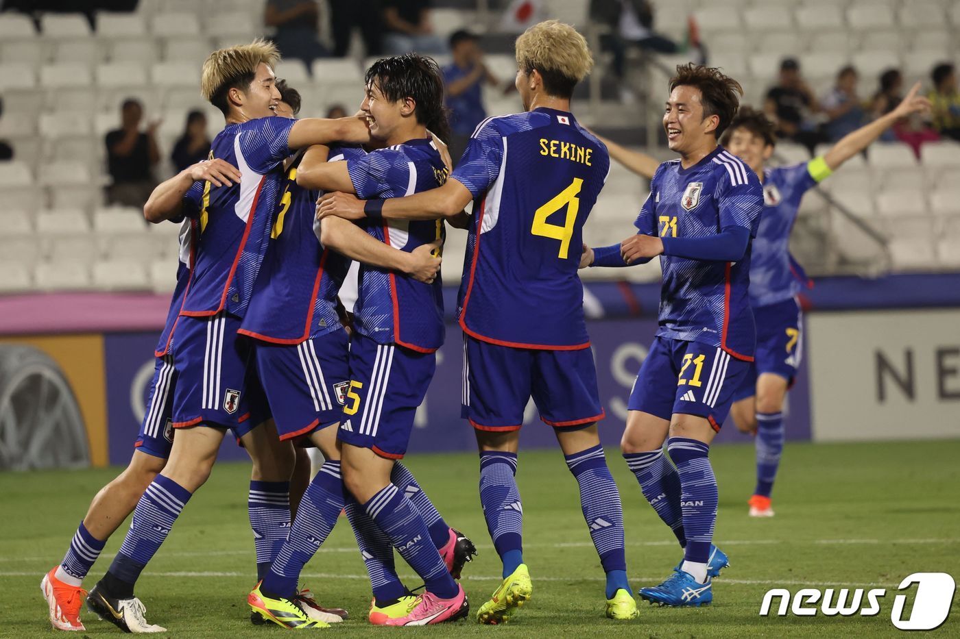 본문 이미지 - 일본이 2연승으로 파리 올림픽 예선 8강에 올랐다. ⓒ AFP=뉴스1