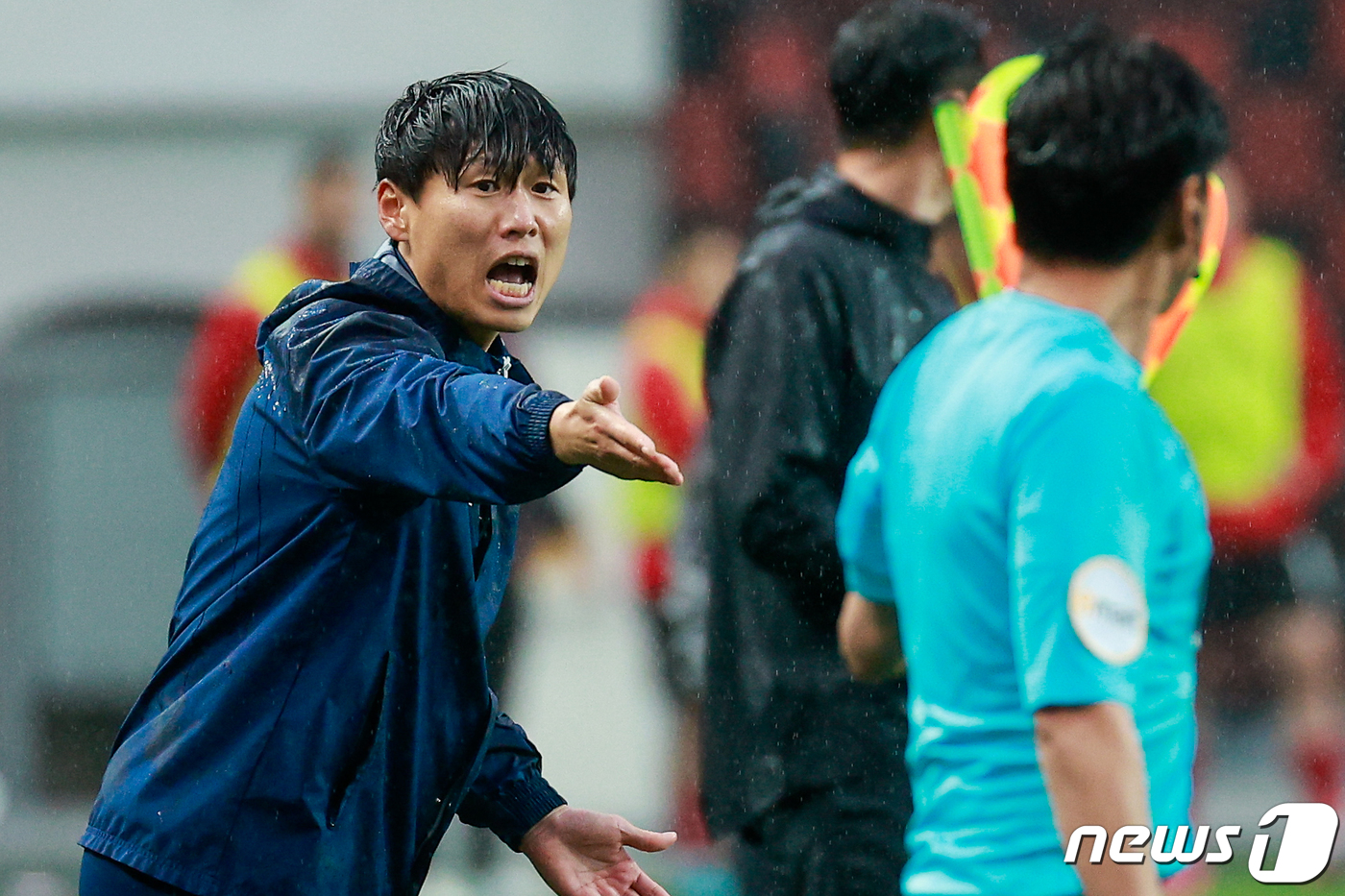 (서울=뉴스1) 안은나 기자 = 20일 오후 서울 마포구 월드컵경기장에서 열린 '프로축구 하나은행 K리그1 2024 8라운드' FC 서울과 전북 현대 모터스의 경기 후반전, 박원재 …