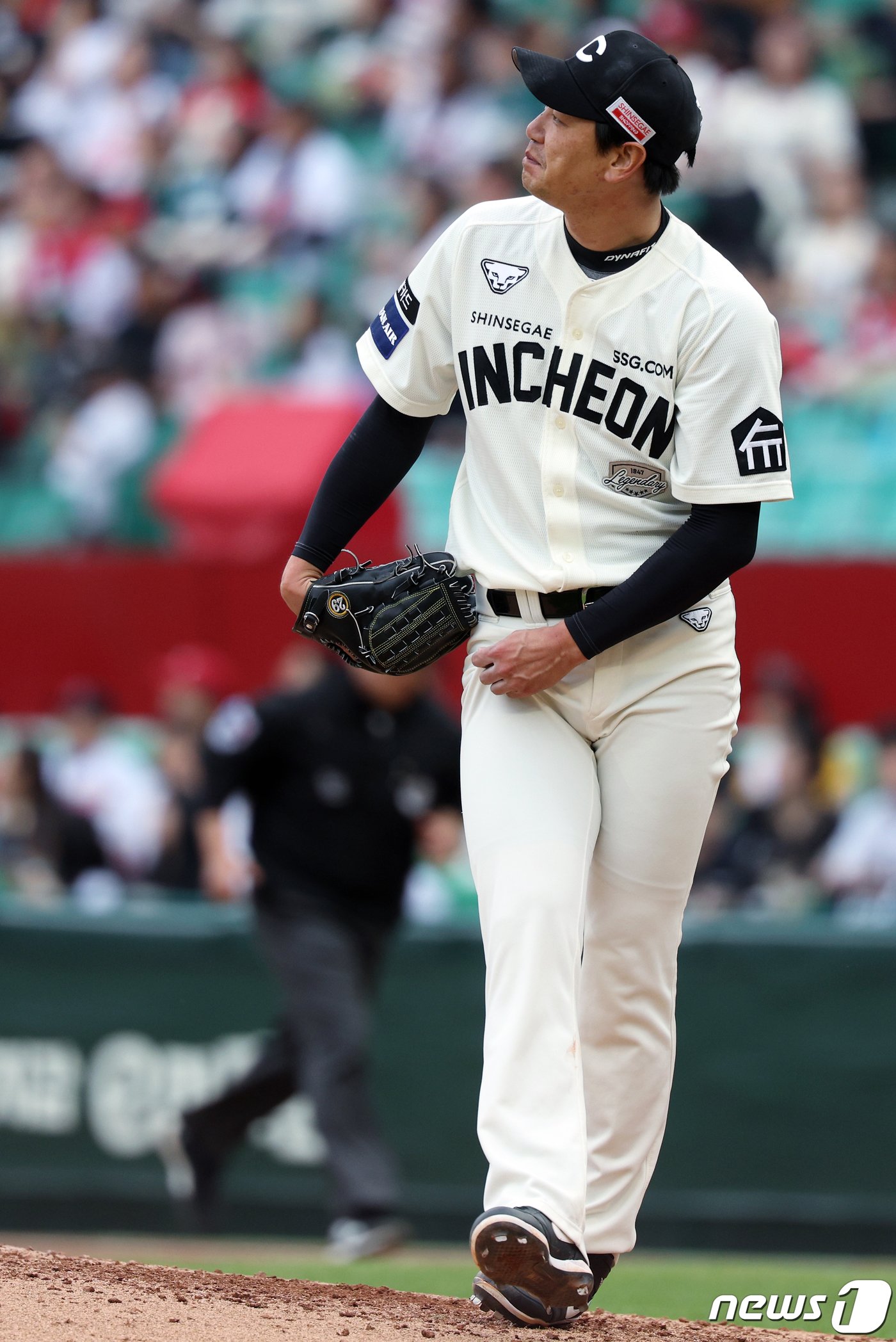 본문 이미지 - 김광현이 3일 NC 전에 선발등판했지만 4⅓이닝 7실점하며 패전 투수가 됐다./뉴스1 ⓒ News1 박정호 기자