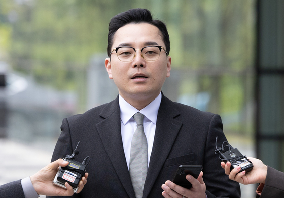 '법카 폭로' 제보자, 경기도 상대 손배소 '일부 승소' 2천만원 배상