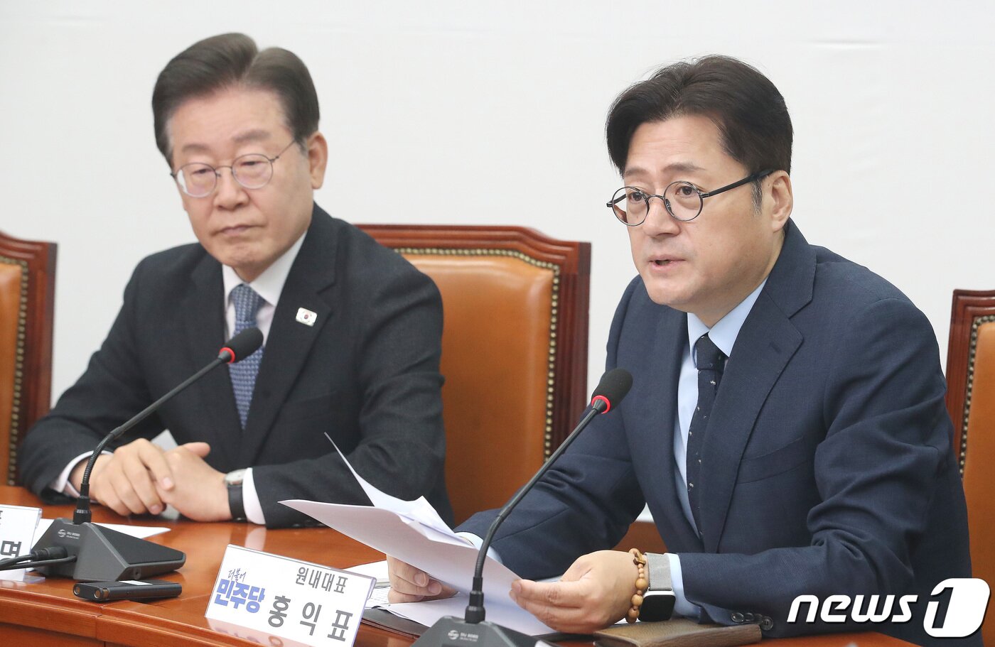 본문 이미지 - 홍익표 더불어민주당 원내대표가 22일 오전 서울 여의도 국회에서 열린 최고위원회의에서 발언을 하고 있다. 2024.4.22/뉴스1 ⓒ News1 임세영 기자