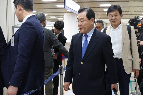 공소청, '노태우 비자금 의혹' 이병기 전 의전비서관 소환 조사
