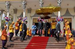 [포토] 노로돔 캄보디아 국왕 라오스 주석 환영식 