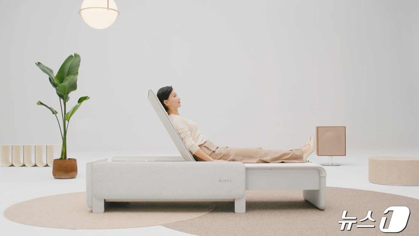 본문 이미지 - 코웨이 비렉스 리클라이닝 안마베드·척추베드(코웨이 제공) 