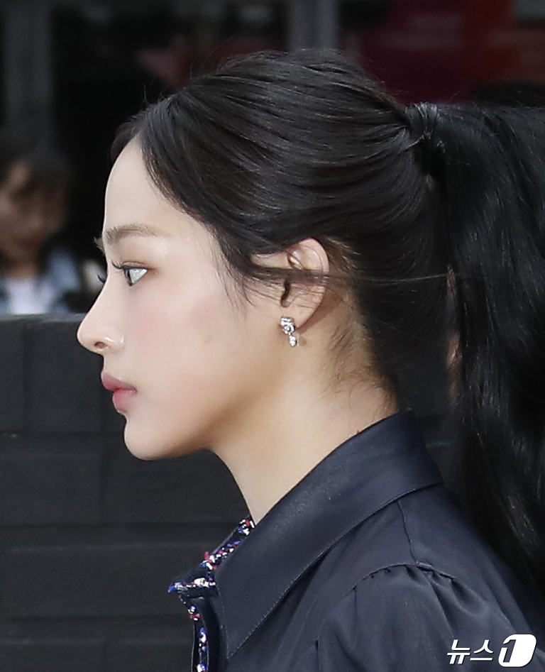 (서울=뉴스1) 권현진 기자 = 뉴진스 민지가 23일 서울 성동구 한 매장에서 열린 패션브랜드 행사에 참석하고 있다. 2024.4.23/뉴스1