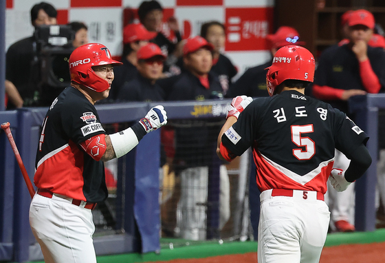 '통산 안타 1위' 최형우도 극찬한 김도영…"아프지 않으니 완벽"[PO]