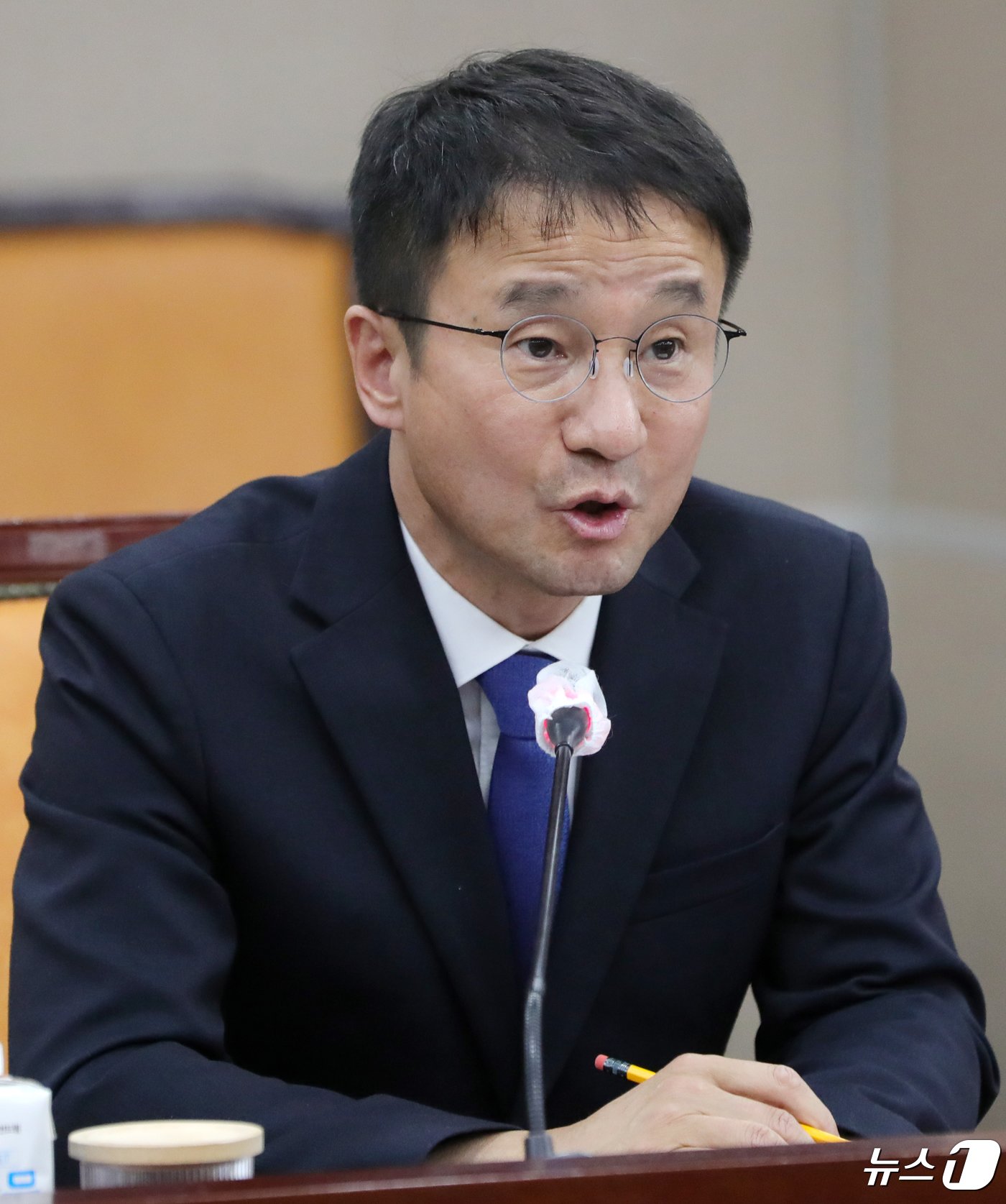 본문 이미지 - 한병도 더불어민주당 의원이 24일 전북자치도 전주시 전북특별자치도청에서 열린 제21대 국회의원·전북특별자치도 정책간담회에서 발언을 하고 있다. 2024.4.24/뉴스1 ⓒ News1 유경석 기자