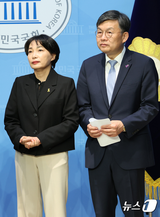 서미화·김윤 당선인, 민주 합류