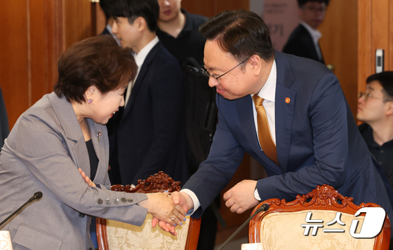 조규홍 복지장관, 제1차 의료개혁특위 참석