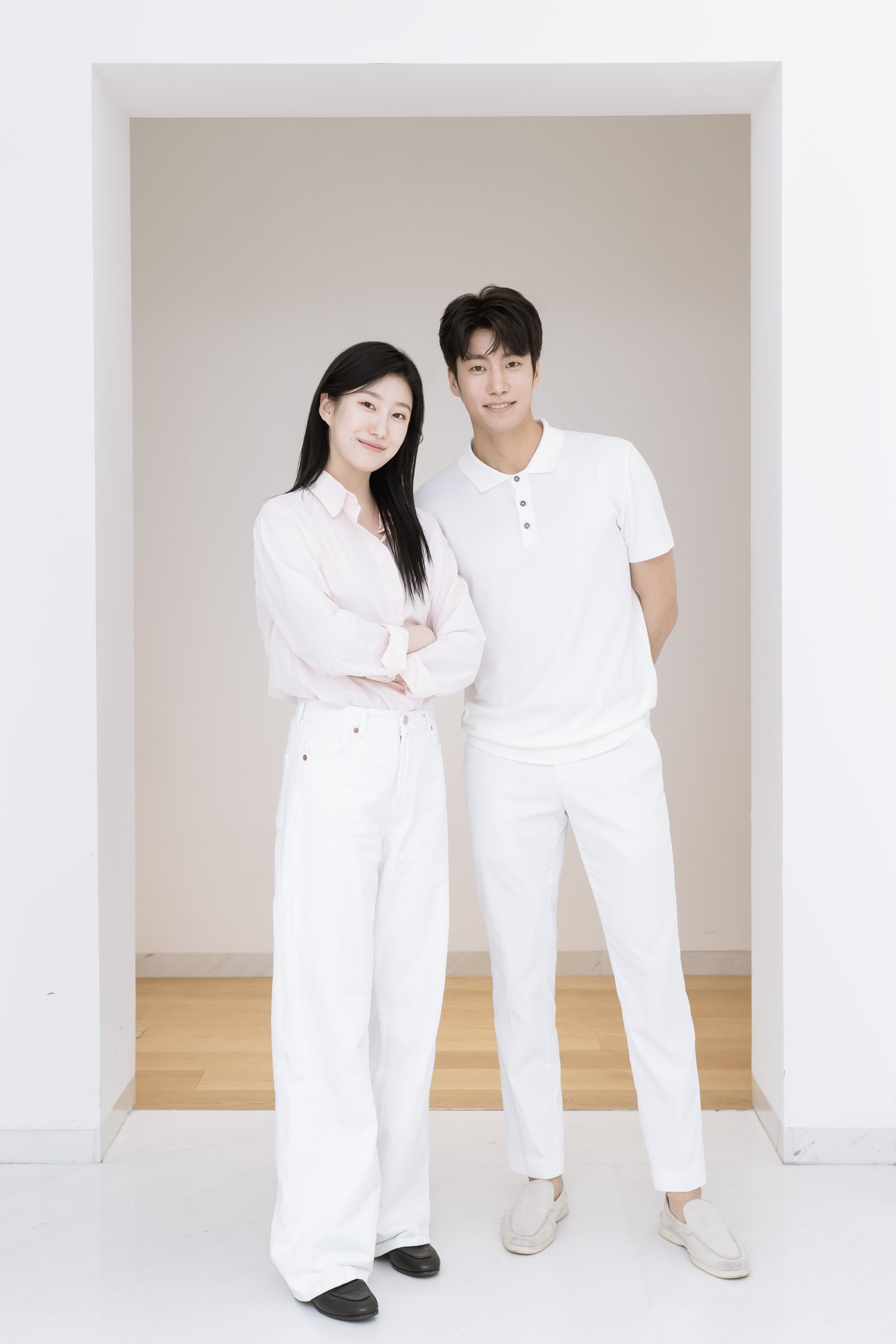 본문 이미지 - JTBC 웨이브 연애남매 용우 주연 남매