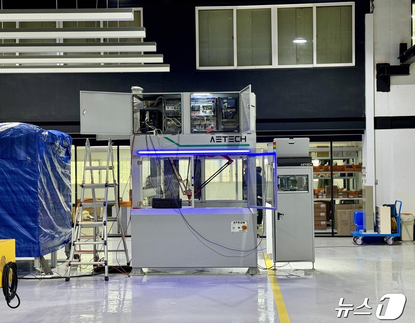 본문 이미지 - 서울 구로구 에이트테크 본사 내부에 '에이트론'이 설치 돼 있다. ⓒ News1 이민주 기자