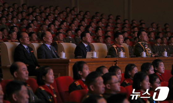 북한, 조선인민혁명군 창건 92주년 경축 국방성협주단 음악무용종합공연 진행