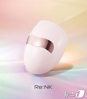 본문 이미지 - 코웨이 '리엔케이 LED 셀 마스크'(코웨이 제공)