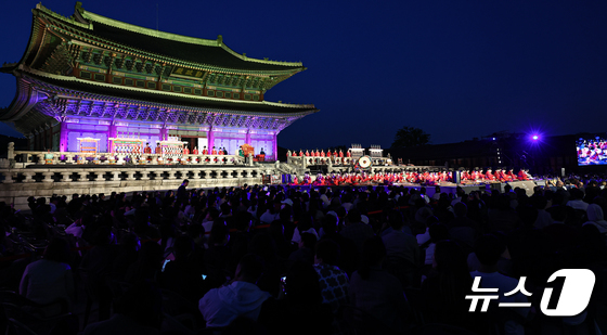 서울 5대 궁궐·종묘 문 활짝 열린다…궁중문화축전 개막