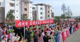 북한, 평양시 장수원농장에서 '살림집 입사 모임' 진행…