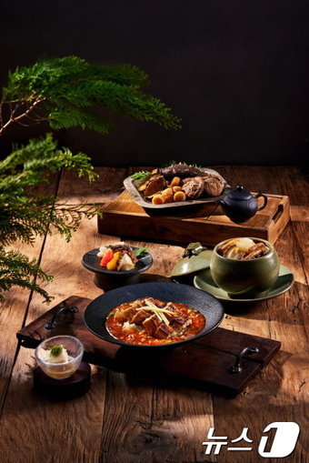 본문 이미지 - 불도장, 사천식 장어 덮밥 세트(파라다이스 호텔 부산 제공)