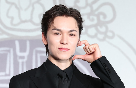 '韓·美 복수 국적' 세븐틴 버논, 20일 입소…병역 의무 돌입 [N디데이]