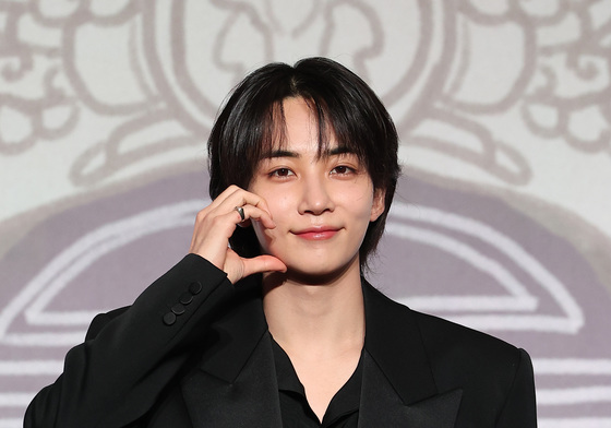 세븐틴 정한, 25일 소집해제…멤버 중 첫 '군필자'