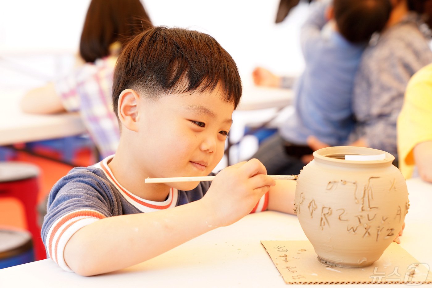 본문 이미지 - 지난해 열린 광주왕실도자기축제 때 모습.(광주시 제공)