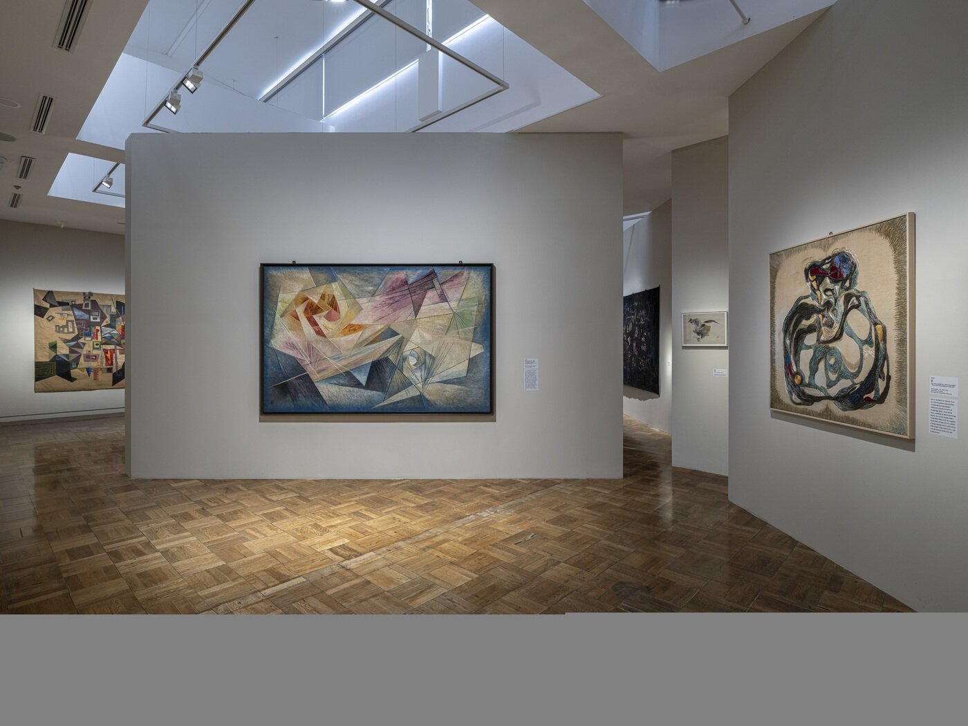 본문 이미지 - '한국 근현대 자수: 태양을 잡으려는 새들'展. 국립현대미술관 제공  