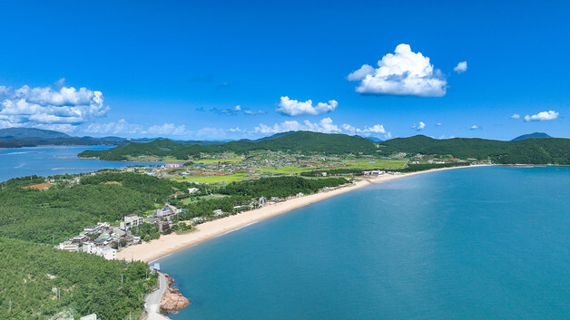 완도군 추천 7월 관광지 '신지 명사십리 해수욕장'…11일 개장