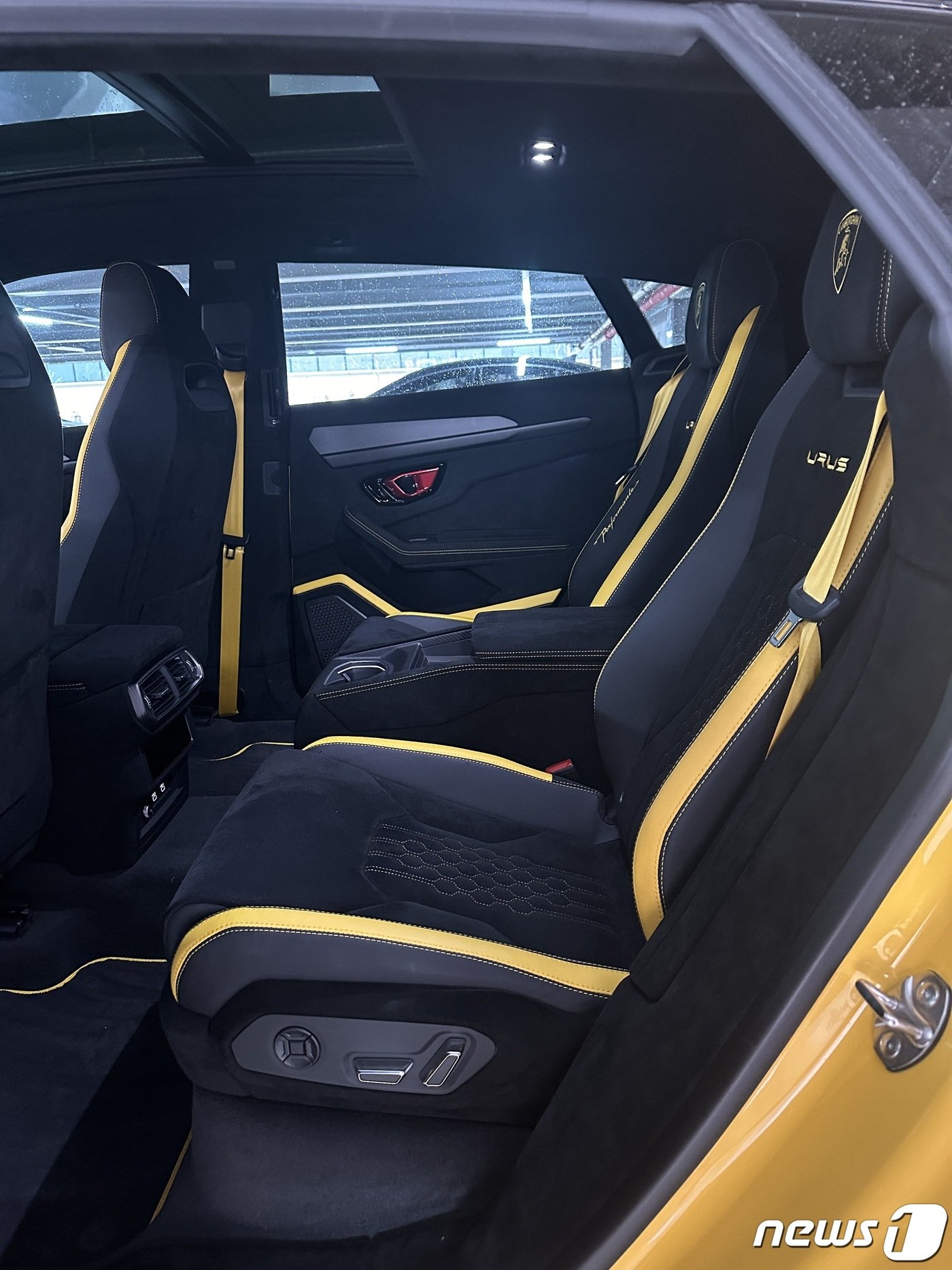 본문 이미지 - 람보르기니 우루스 퍼포만테 2024.03.19/뉴스1 ⓒ News1 금준혁 기자