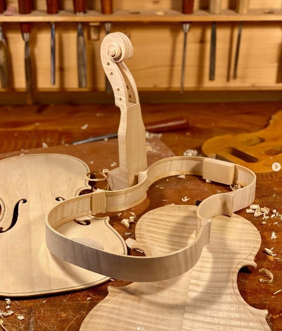 한국인 바이올린 제작가 안아영씨가 제작하고 있는 바이올린의 모습. <출처=안아영 인스타그램 캡처>