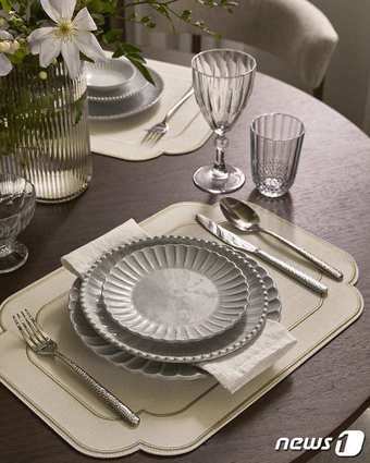 본문 이미지 - 신세계까사 헤리티지 시리즈 (신세계까사 제공)