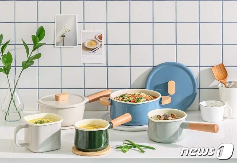 본문 이미지 - 락앤락 슈트 멜로우 연출 이미지 (락앤락 제공)