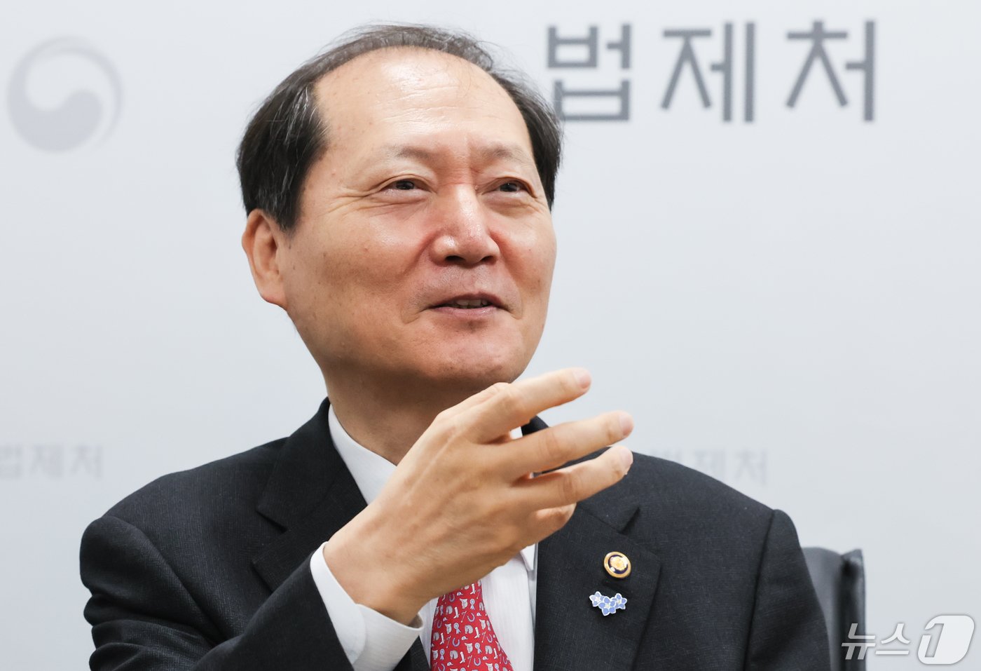 본문 이미지 - 이완규 법제처장이 10일 서울 종로구 정부서울청사에서 뉴스1과 인터뷰를 하고 있다. 2024.5.10/뉴스1 ⓒ News1 허경 기자