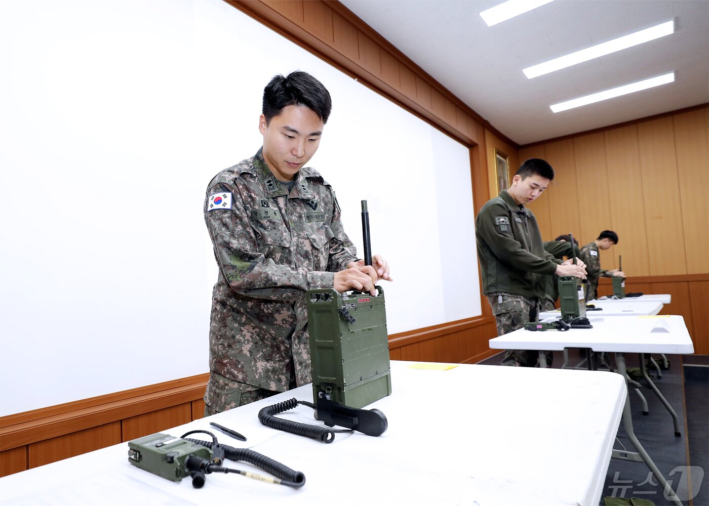 본문 이미지 - 육군 23경비여단 최고 전투원 선발대회.(23경비여단 제공)2024.5.14/뉴스1