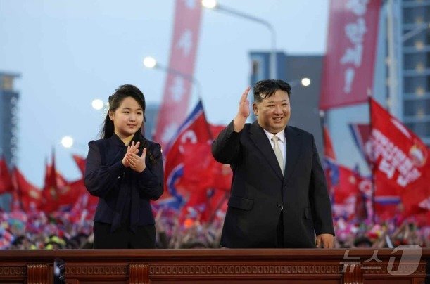 본문 이미지 - (평양 노동신문=뉴스1) = 지난 14일 진행된 평양 전위거리 준공식.[국내에서만 사용가능. 재배포 금지. DB 금지. For Use Only in the Republic of Korea. Redistribution Prohibited] rodongphoto@news1.kr