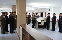 북한 김정은, 새로 완공한 노동당 중앙간부학교에 
