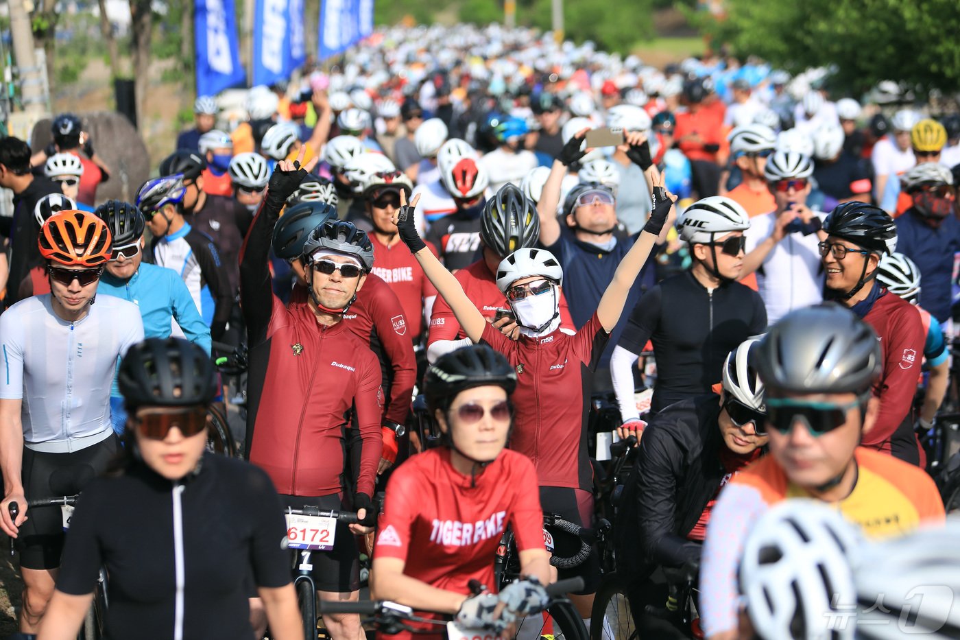 본문 이미지 - 지난해 열린 설악그란폰도 대회.(자료사진)/뉴스1