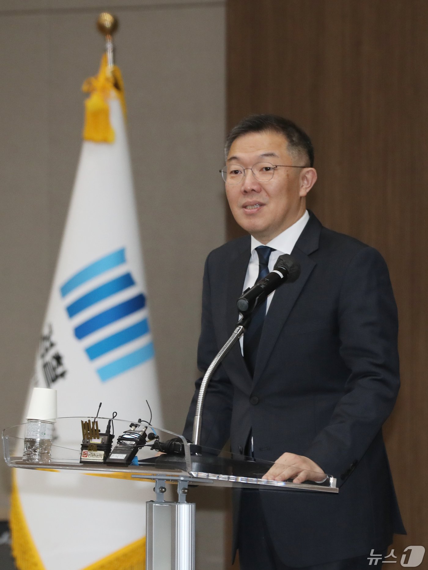 김유철 수원지방검찰청 검사장이 16일 오후 경기 수원시 영통구 수원검찰청사에서 열린 취임식에서 취임사를 하고 있다. 2024.5.16/뉴스1 ⓒ News1 김영운 기자