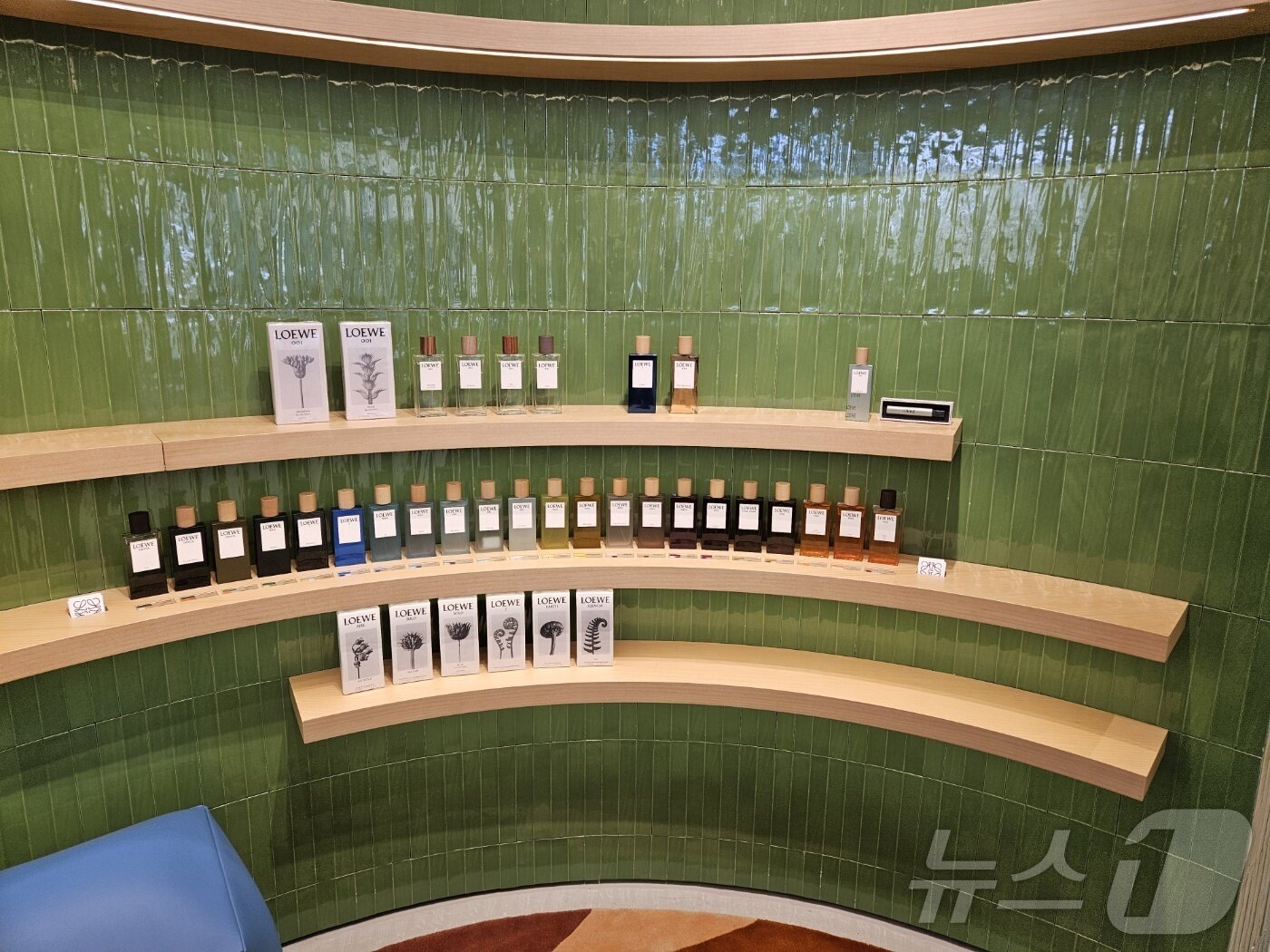 본문 이미지 - 로에베 퍼퓸 팝업스토어.ⓒ 뉴스1/김진희 기자.