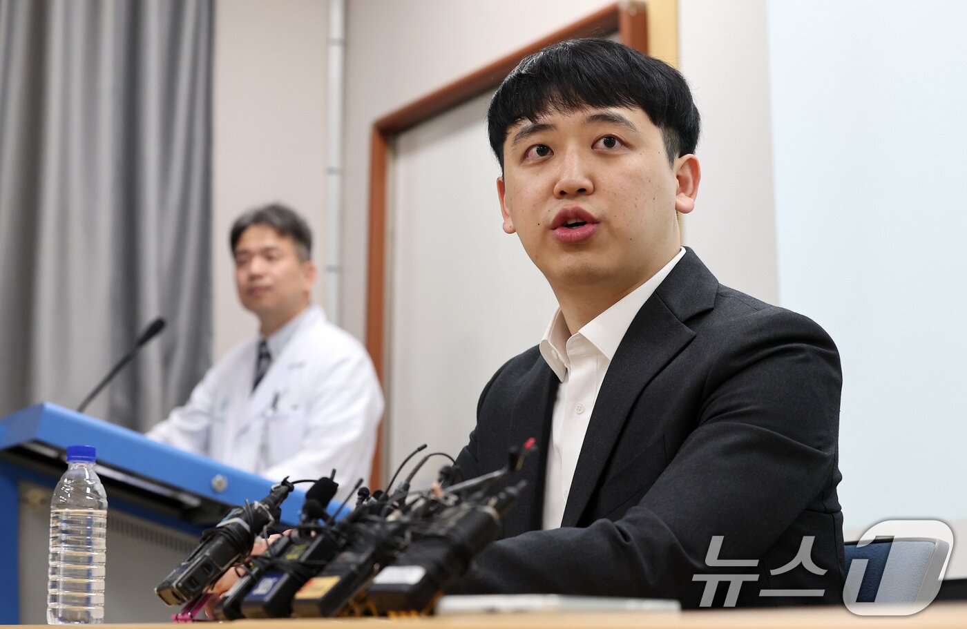 본문 이미지 - 한성존 대한전공의협의회 신임 비상대책위원장. 2024.5.18/뉴스1 ⓒ News1 김성진 기자