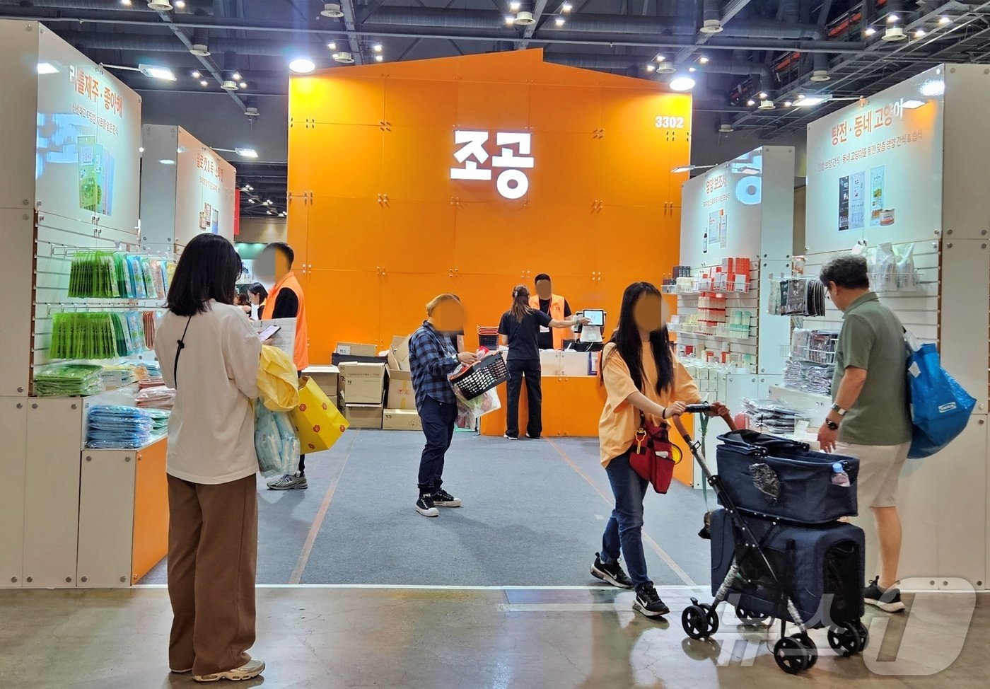 본문 이미지 - 국내 최대 규모 반려동물 축제 '2024 메가주 일산'이 17일 경기 고양시 일산 킨텍스에서 열렸다. ⓒ 뉴스1 최서윤 기자