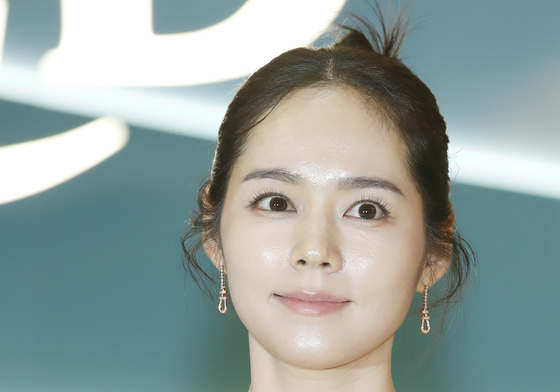 한가인, 먹는 알부민 추천 논란에 사과…"내돈내산이지만 혼란 드려 진심 죄송"