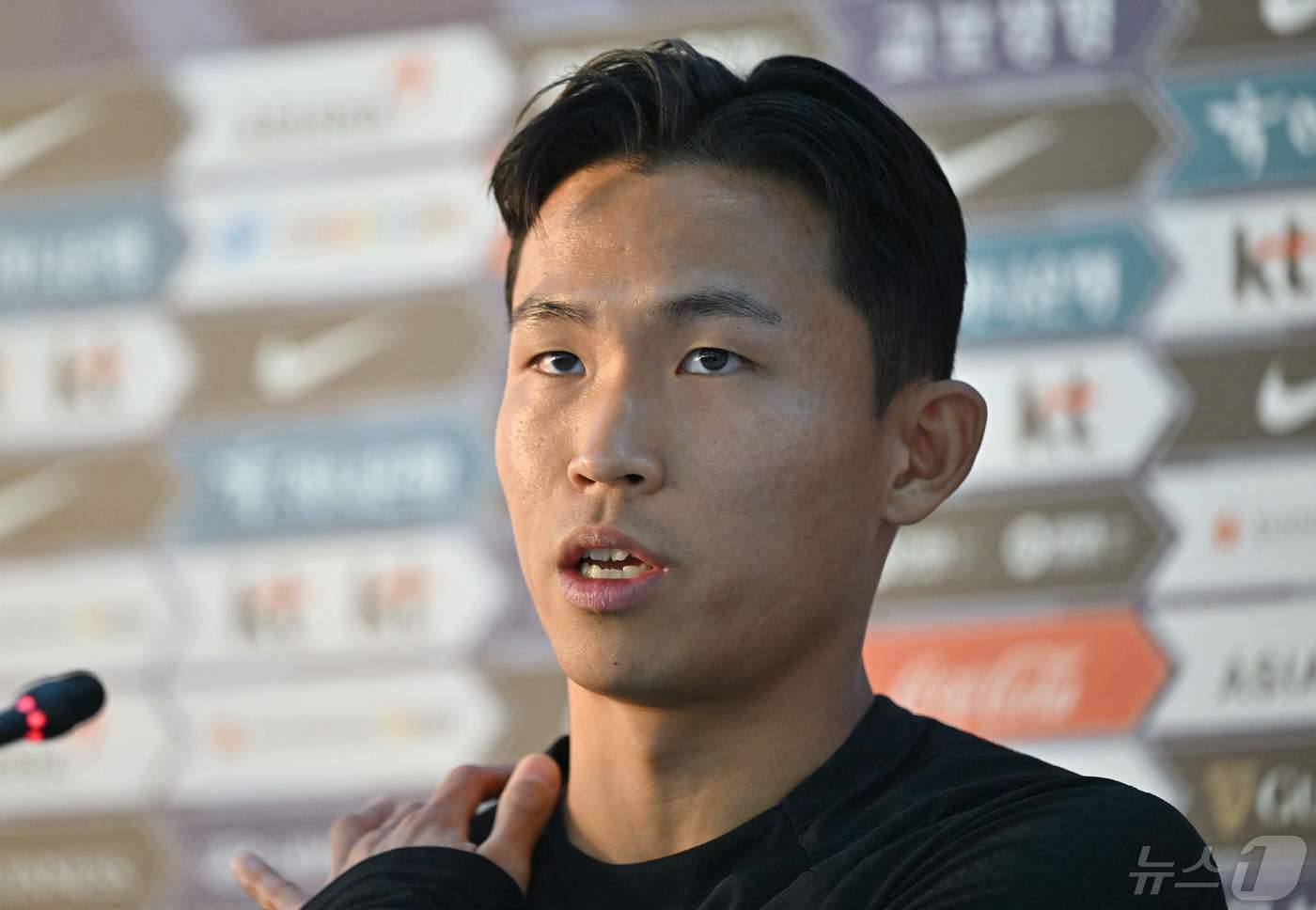 본문 이미지 - 슈투트가르트의 정우영. ⓒ AFP=뉴스1