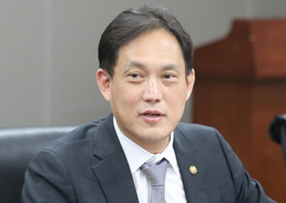 발언하는 김태규 부위원장