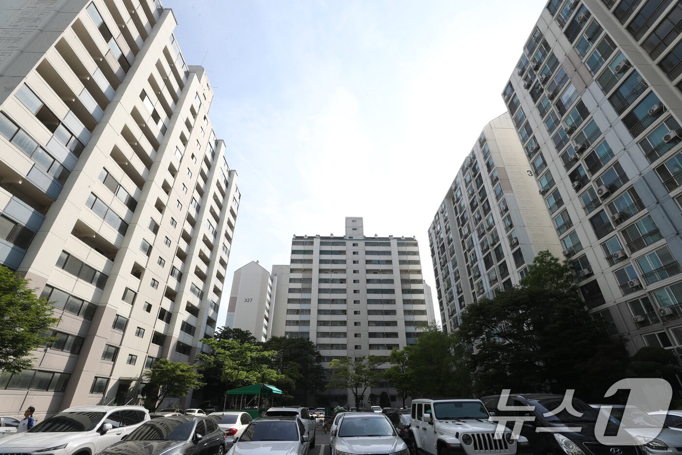 본문 이미지 -  22일 오후 경기 성남시 분당구에 아파트들이 밀집해 있다. 2024.5.22/뉴스1 ⓒ News1 김영운 기자