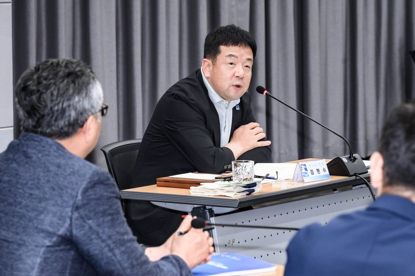 본문 이미지 -   김현수 경기 수원시 제1부시장이 23일 '2025 ITS 아태총회 시 실무지원단 지원 계획 보고회'에 참석해 발언하고 있다. (수원시 제공) 2024.523 / 뉴스1