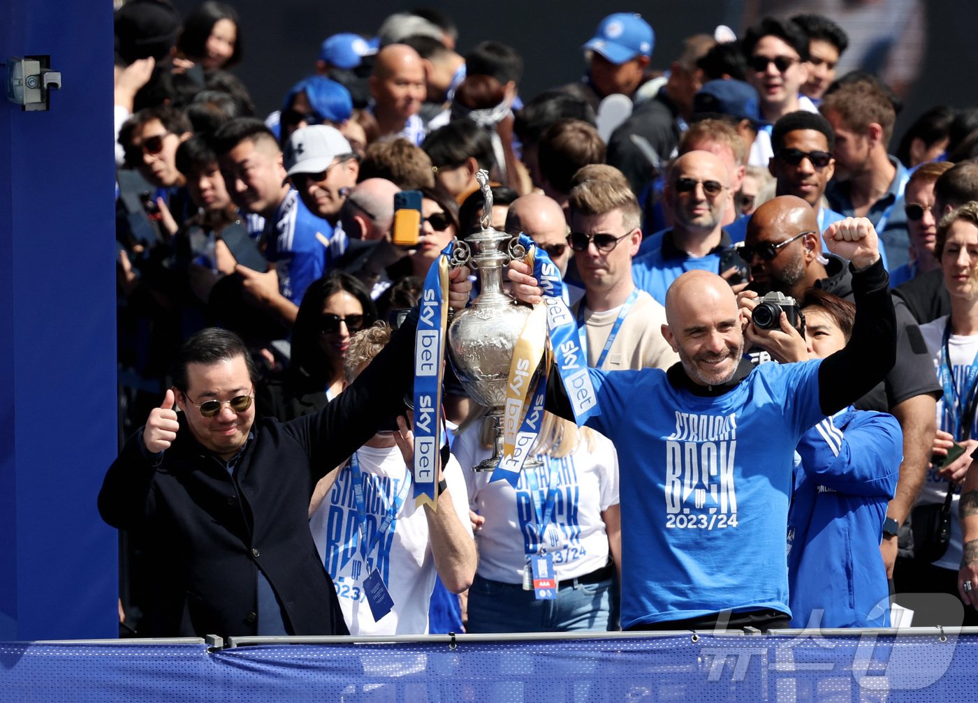 본문 이미지 - 레스터 시티의 2부리그 우승을 이끈 마레스카 감독. ⓒ 로이터=뉴스1