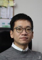 본문 이미지 - KAIST 화학과 서명은 교수