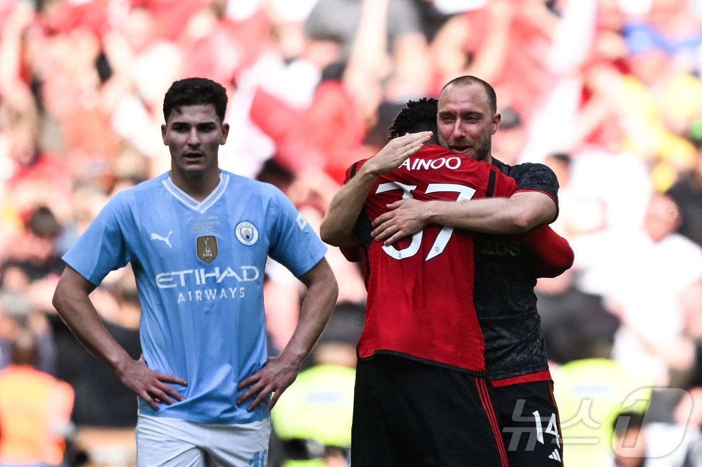 본문 이미지 - FA컵 결승골의 주인공 코비 마이누 ⓒ AFP=뉴스1