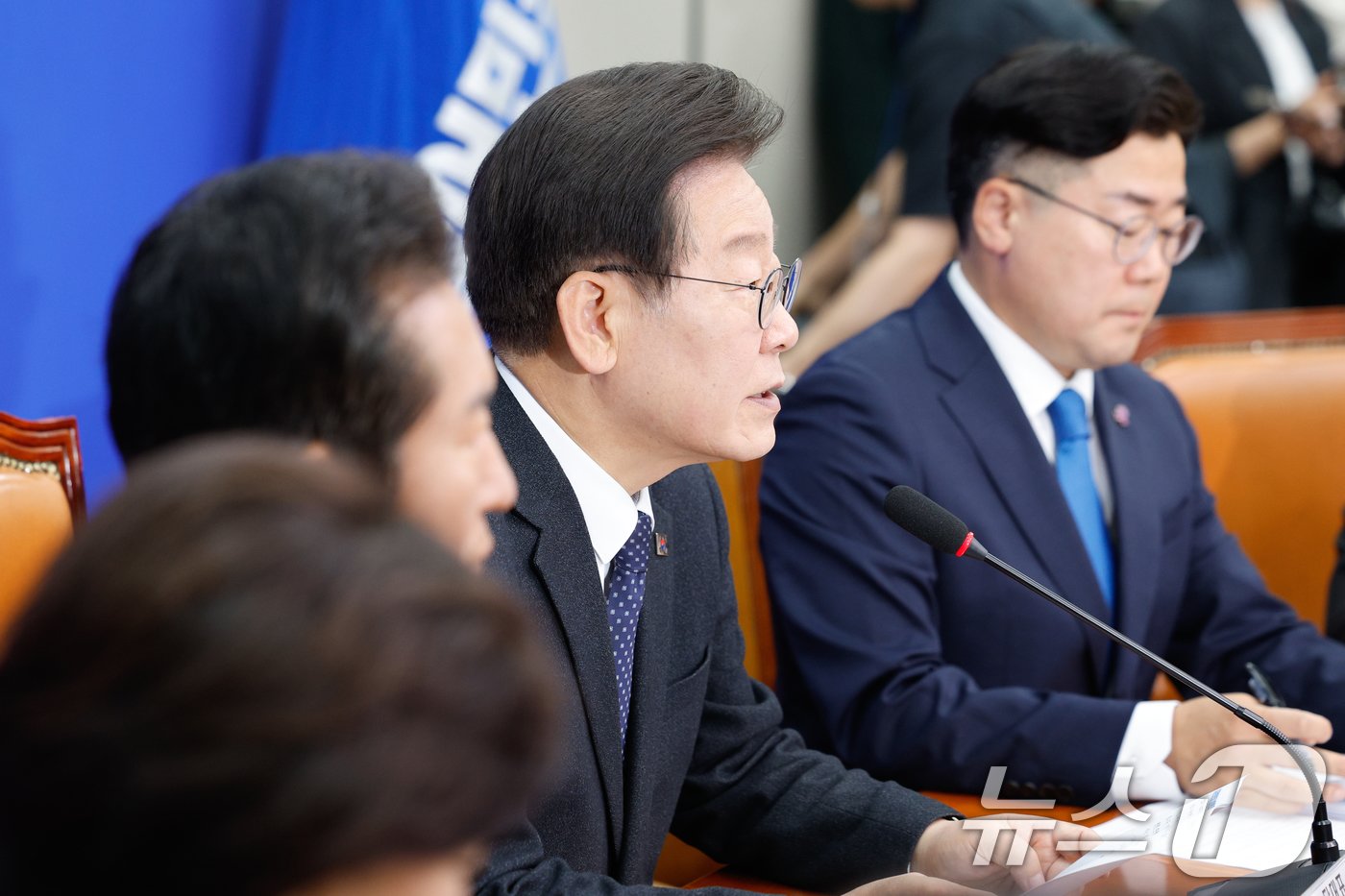 이재명 더불어민주당 대표가 27일 오전 서울 여의도 국회에서 열린 최고위원회의에 참석해 모두 발언하고 있다. 2024.5.27/뉴스1 ⓒ News1 안은나 기자